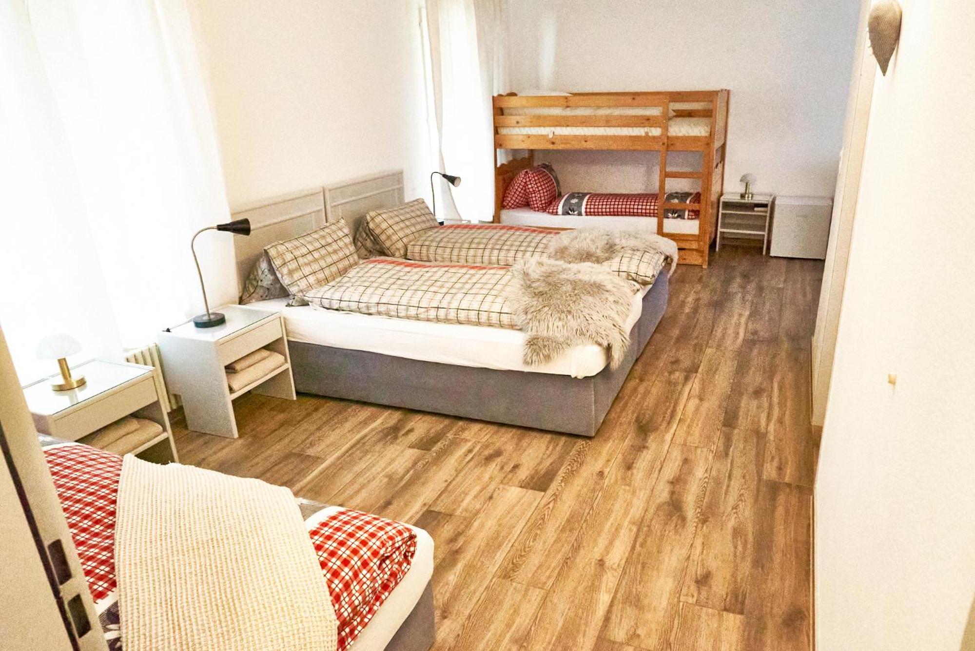 Family Room By Interlaken Parking Därligen Exterior foto